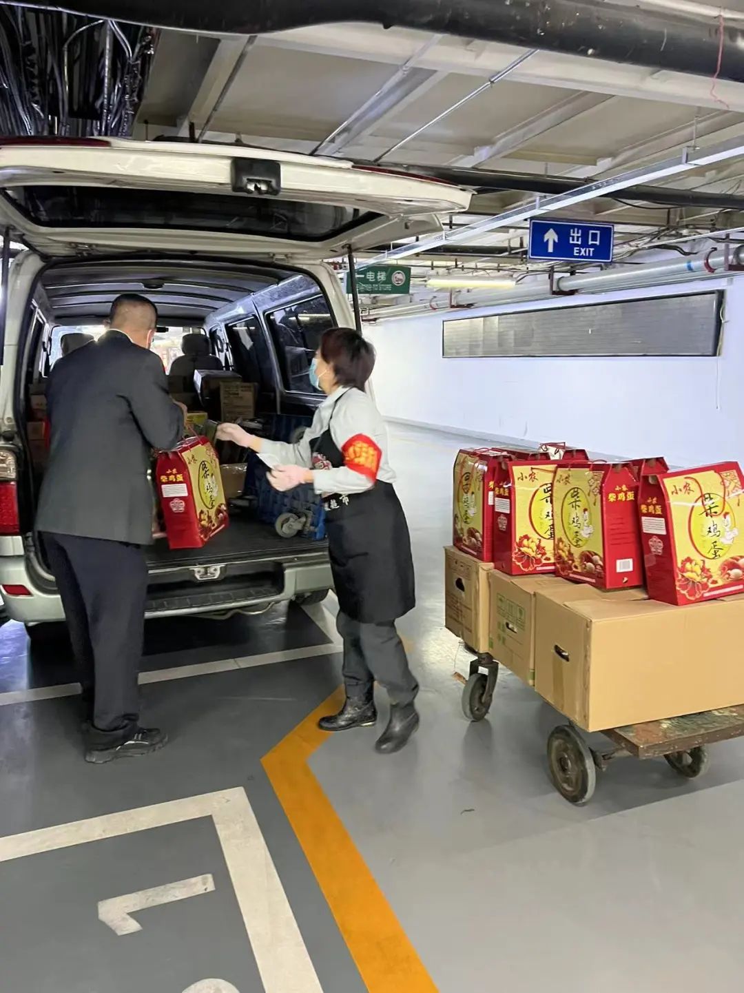 在战“疫”中闪光！他们在城市运行保障各领域，重担上肩，冲锋在前——