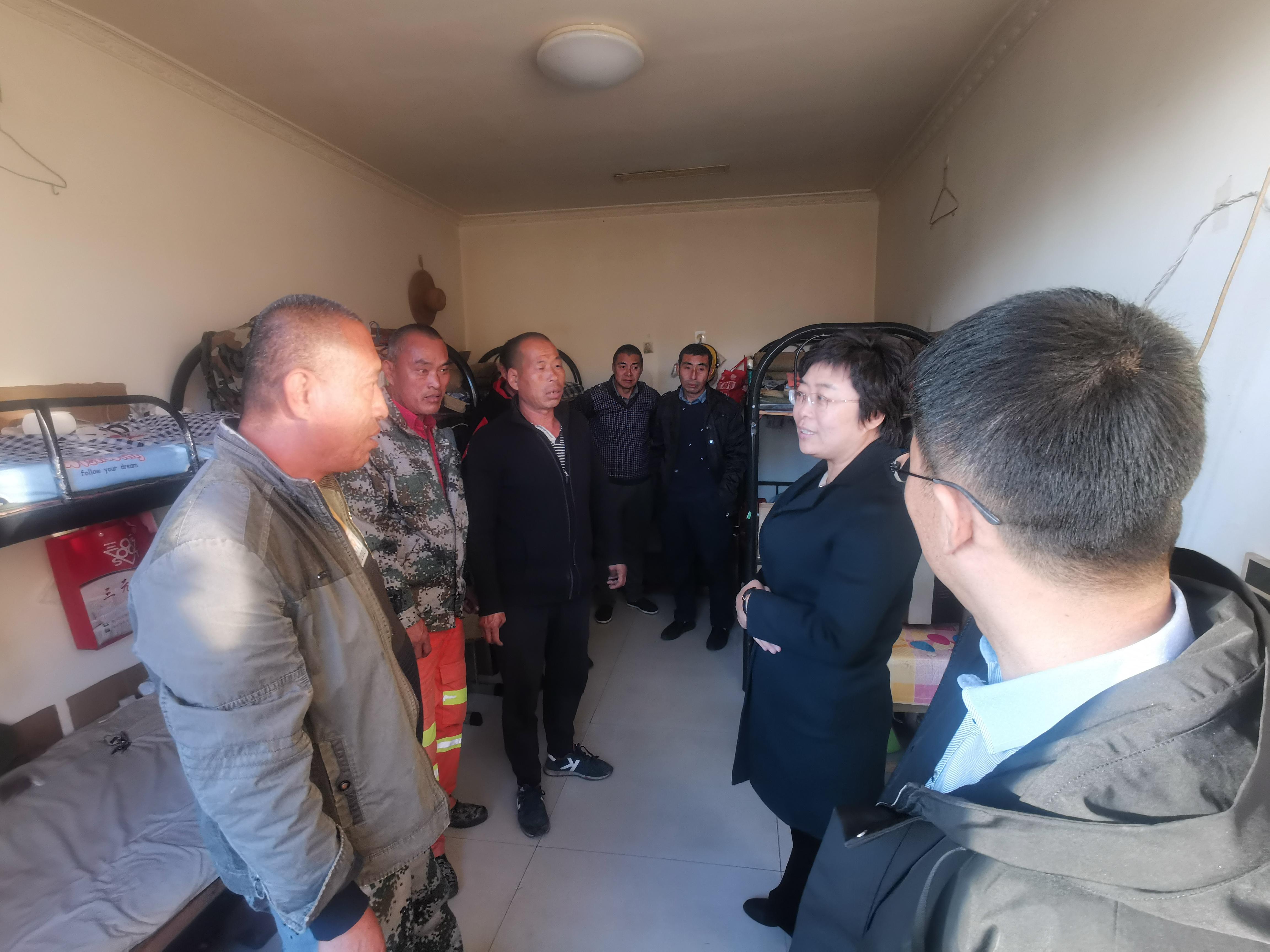 密云区大城子镇“四不两直”督导检查森林防灭火工作