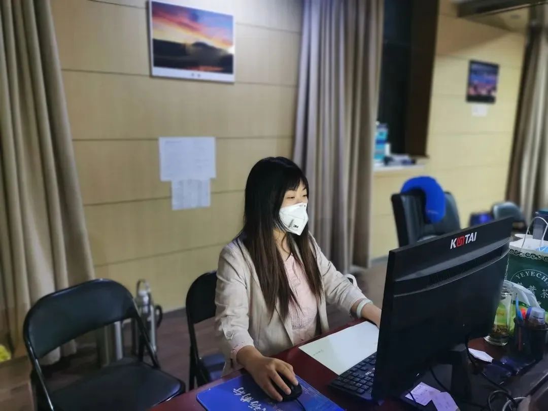 逆向而行，致敬平凡中的不平凡！