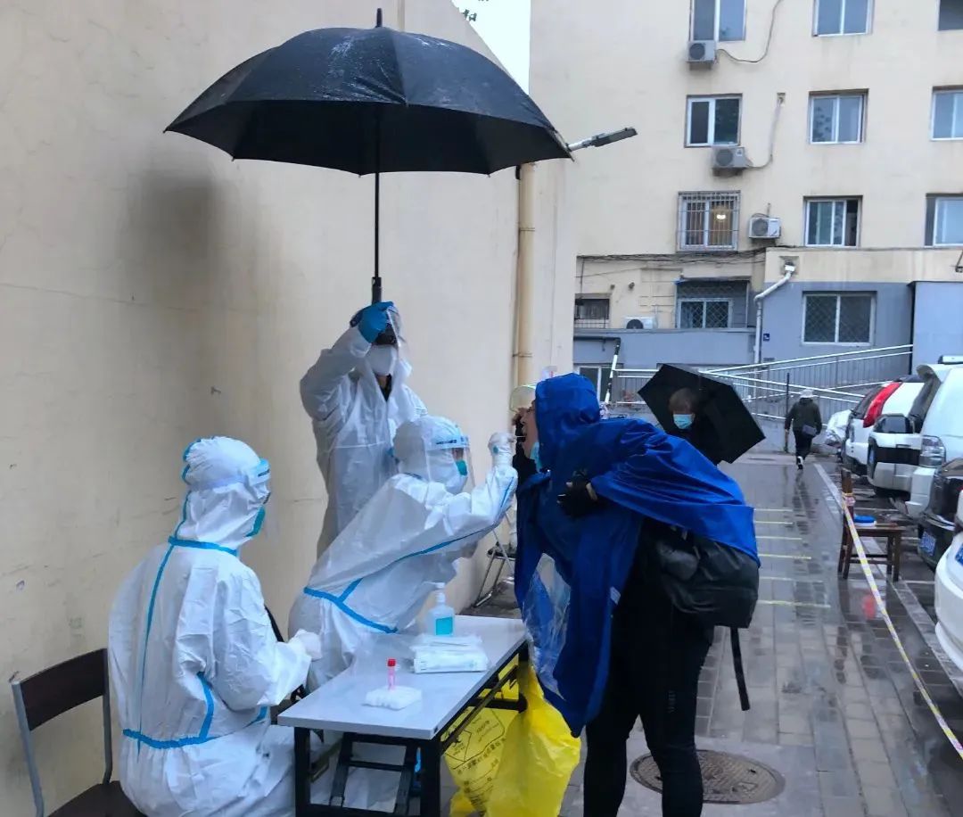 向疫而行！首都抗疫前线的检察身影