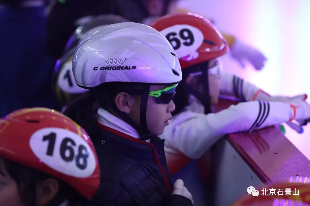 迎冬奥倒计时60天！感受冰上视觉盛宴! 石景山群众“为中国冰雪加油”！