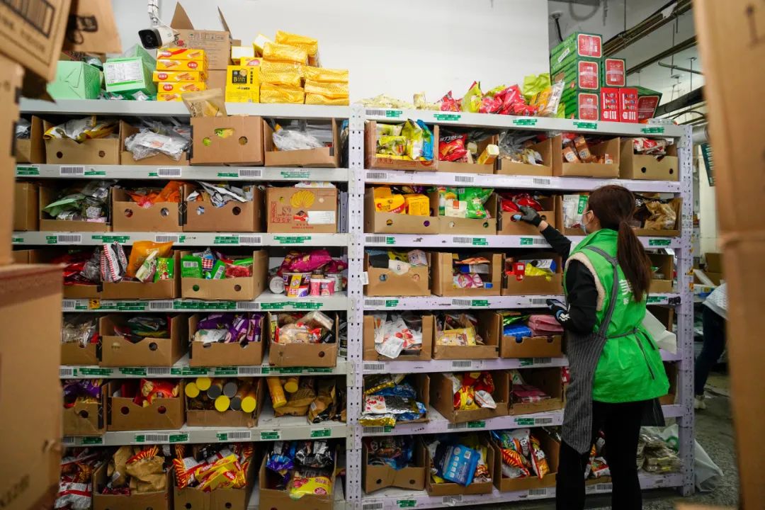 “菜有的是！”记者今晨实地探访东城商超市场——