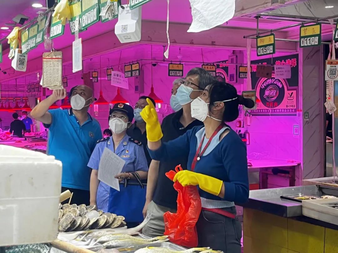 严格落实防疫责任，东城14家农贸市场实行全天候驻场监督