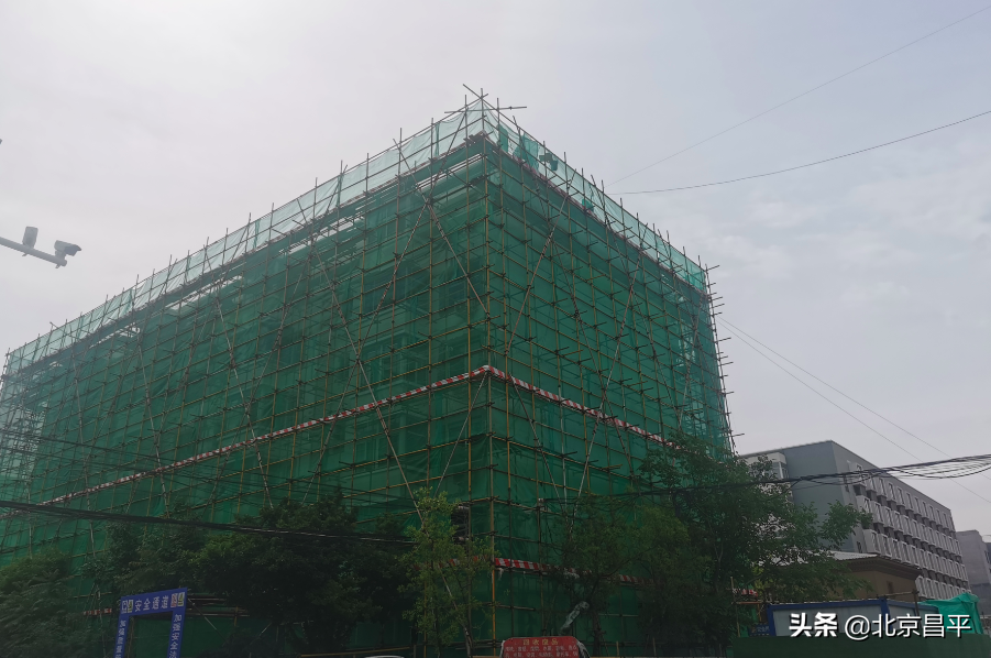 作风建设年｜项目建设、疫情防控两不误！城南街道有序推进老旧小区改造工程