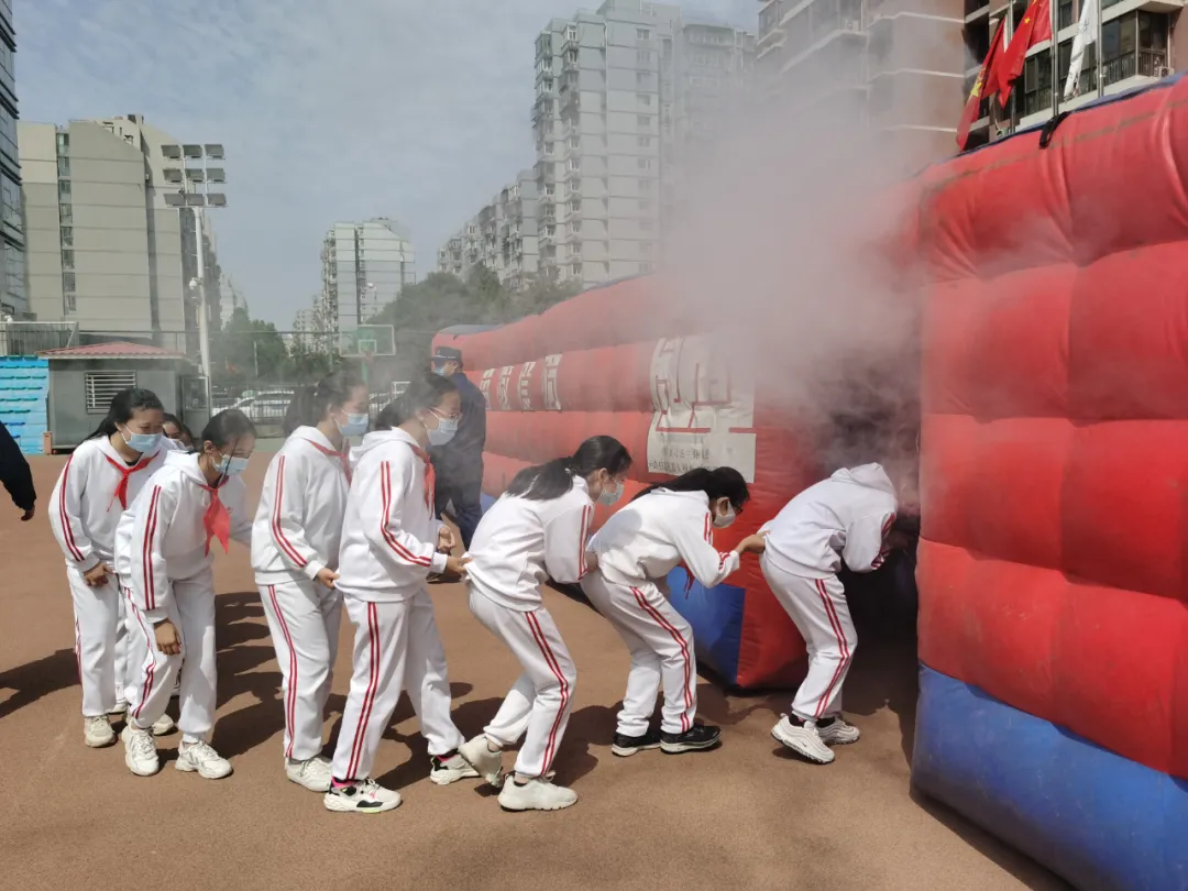 火灾逃生、地震躲避训练、原创科普短剧……东城区开展的这些活动关键时刻能“救命”！