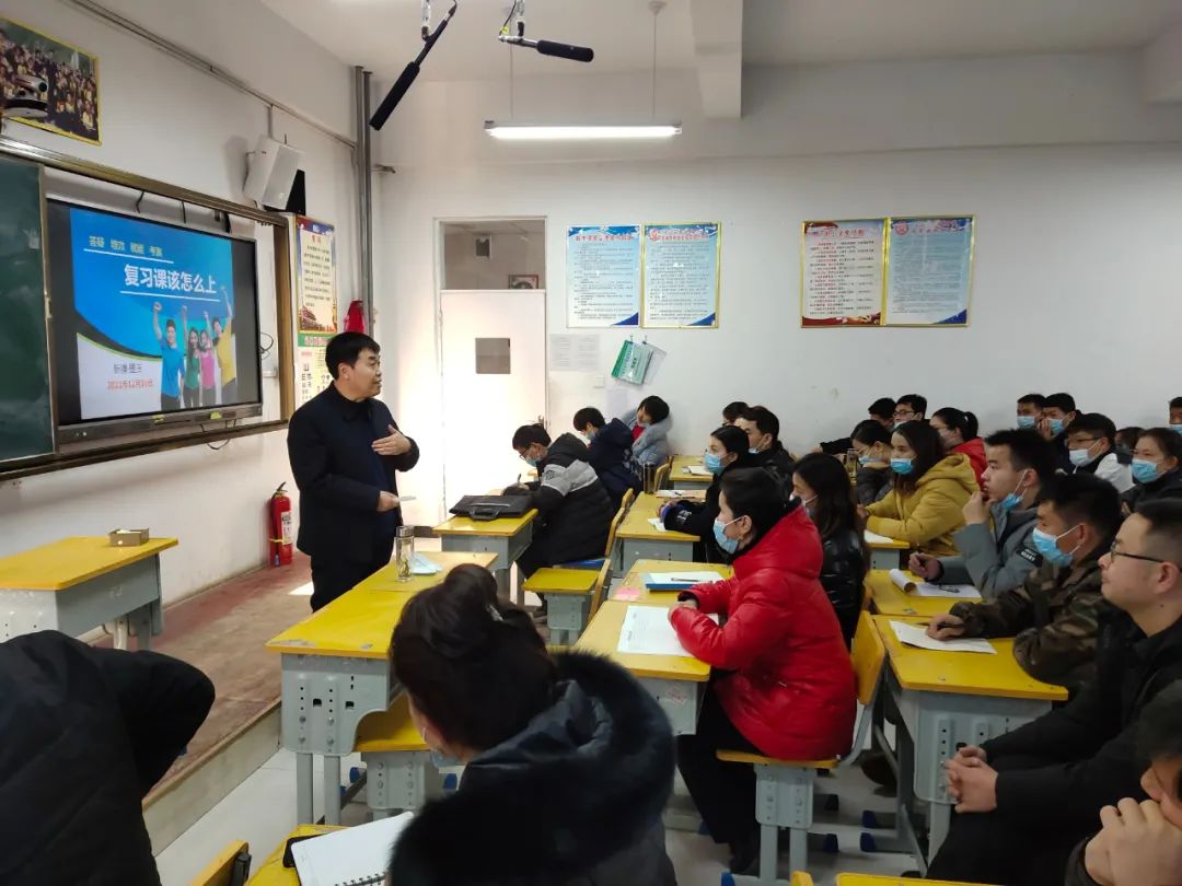 新疆墨玉：送教下乡 传播真情