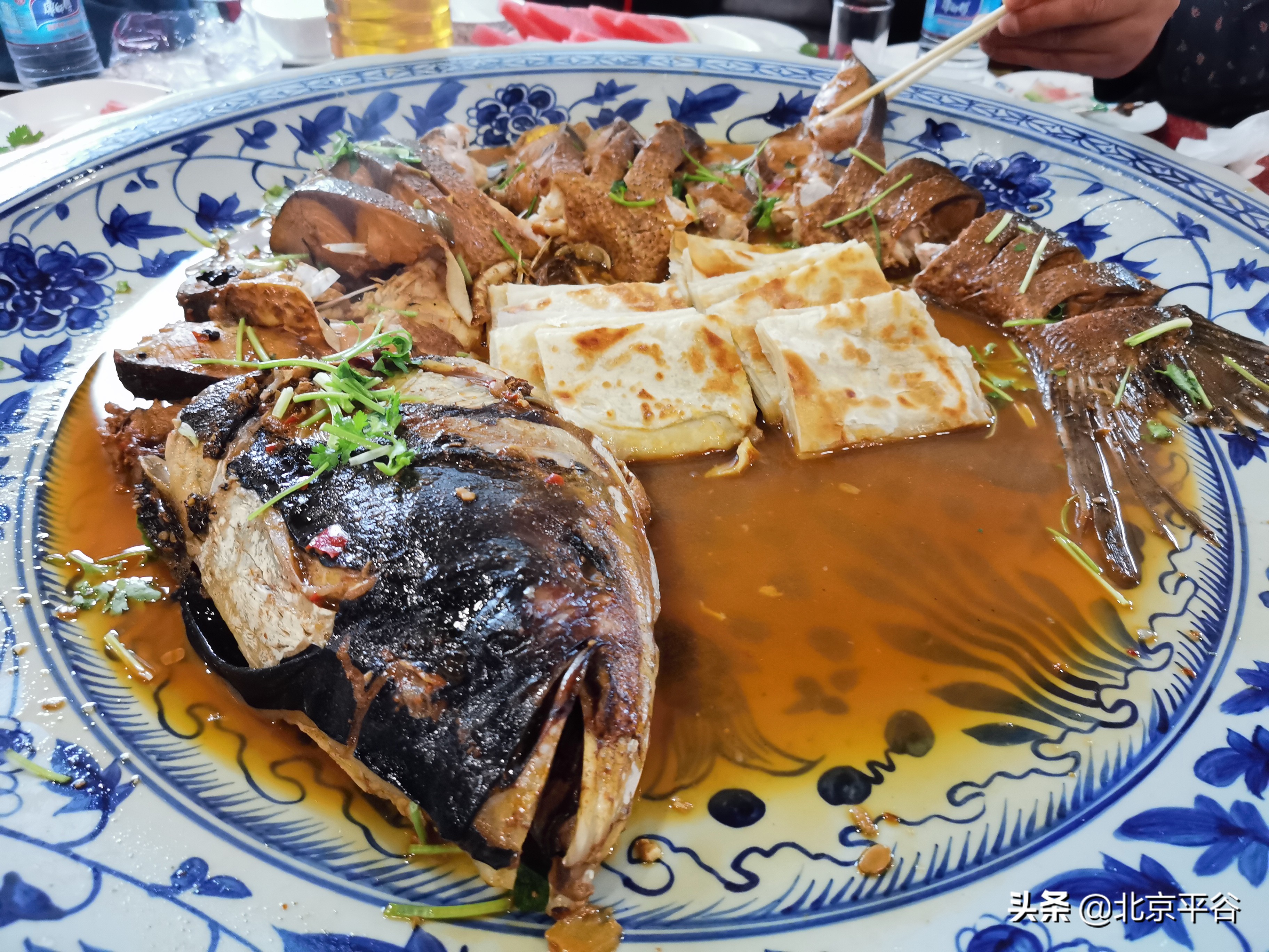 平谷金海湖开启红叶观赏季