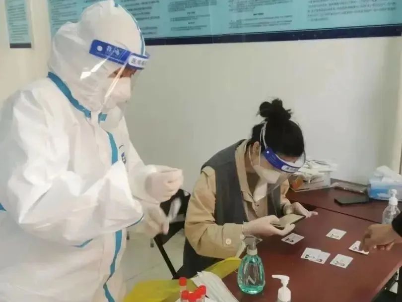 严防死守，以快制快，同心抗疫，他们分秒必争！