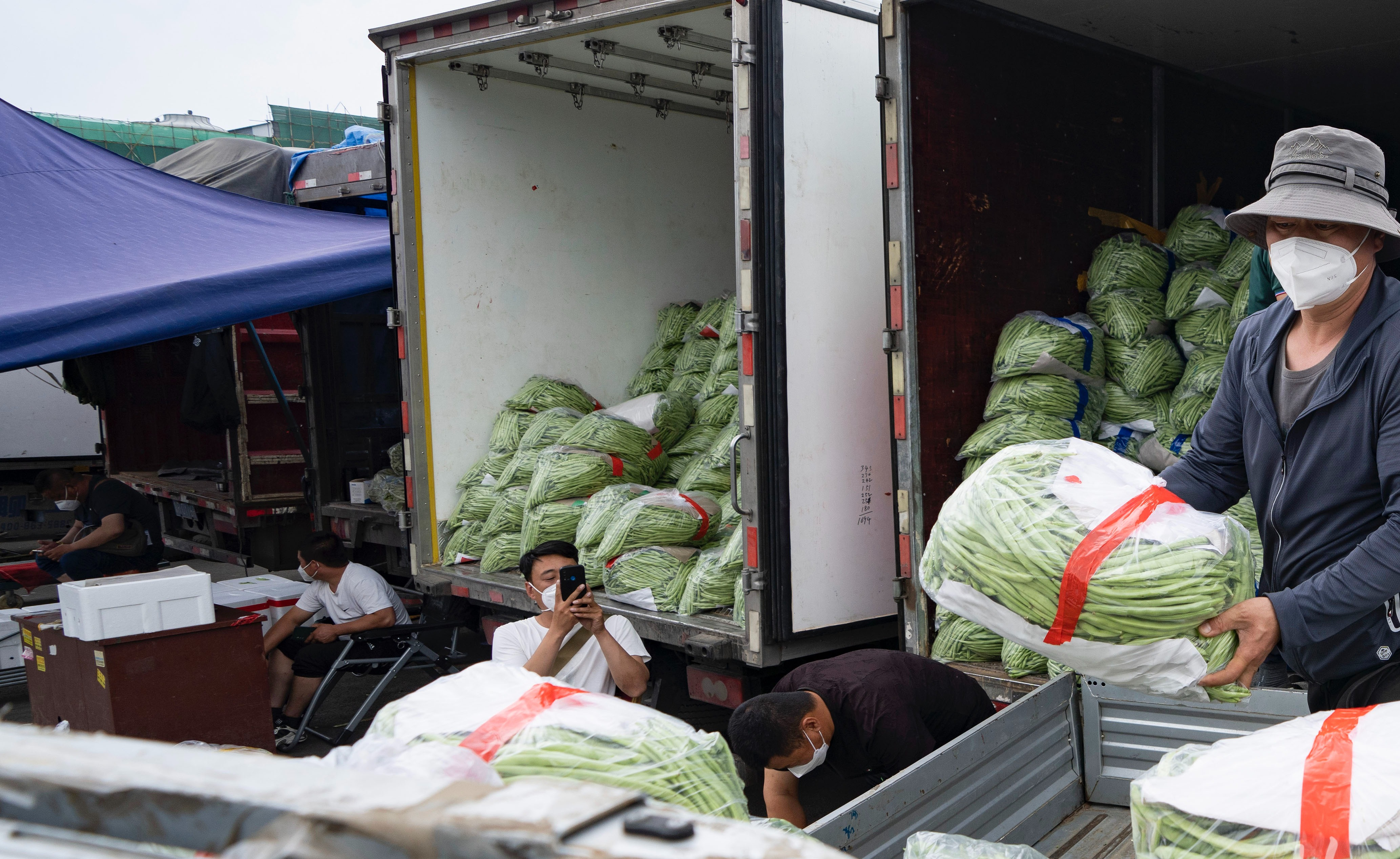 北京新发地市场货足价稳，重点商户设立AB团队