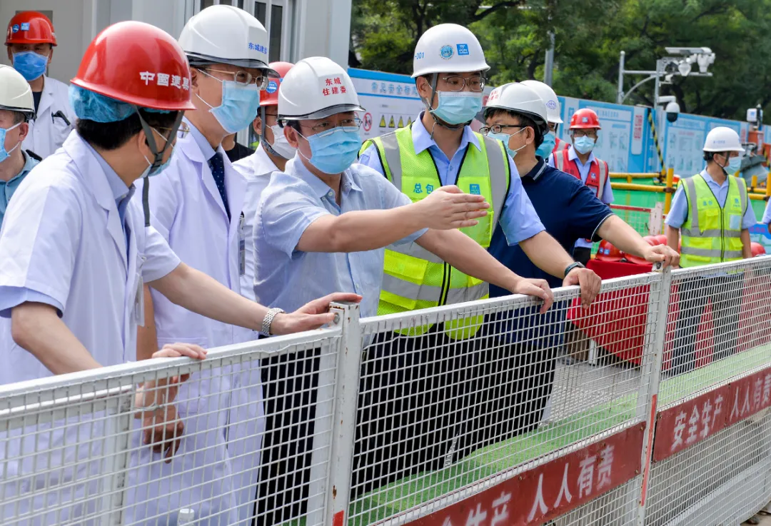 东城区全力以赴应对强降雨，坚决打赢防汛战！