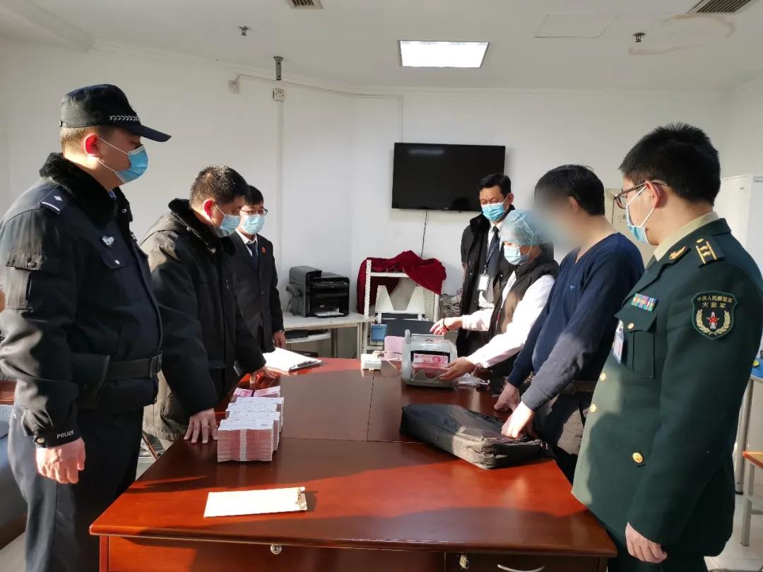 男子霸占医院病房6年改造成家，执行法官出手了！