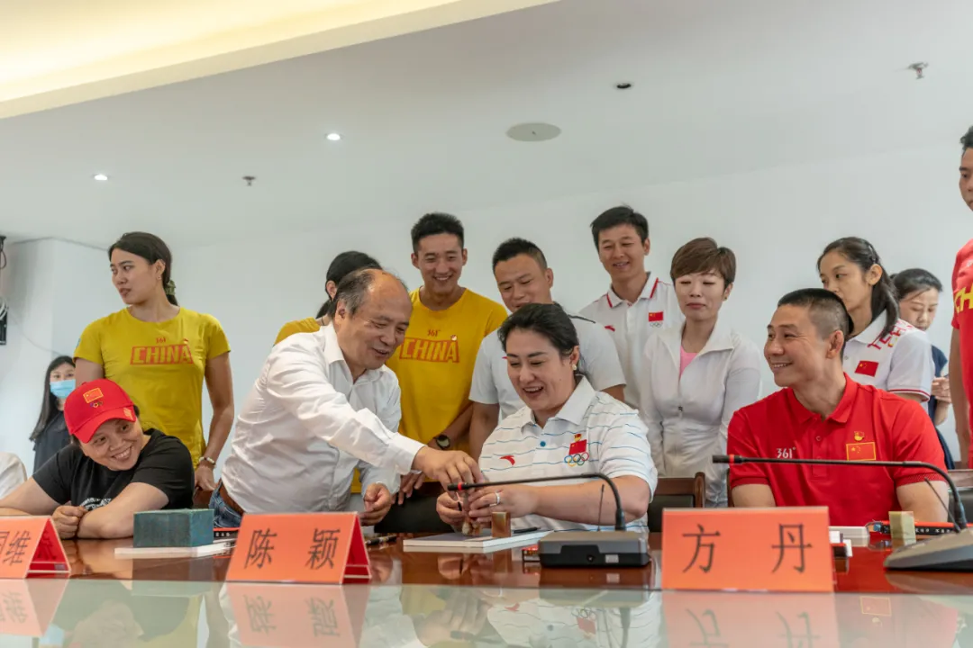 献礼建党百年，喜迎冬奥盛会