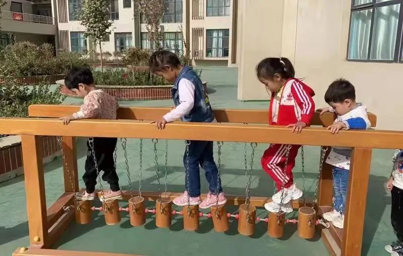 民族一家亲 和娃迎冬奥