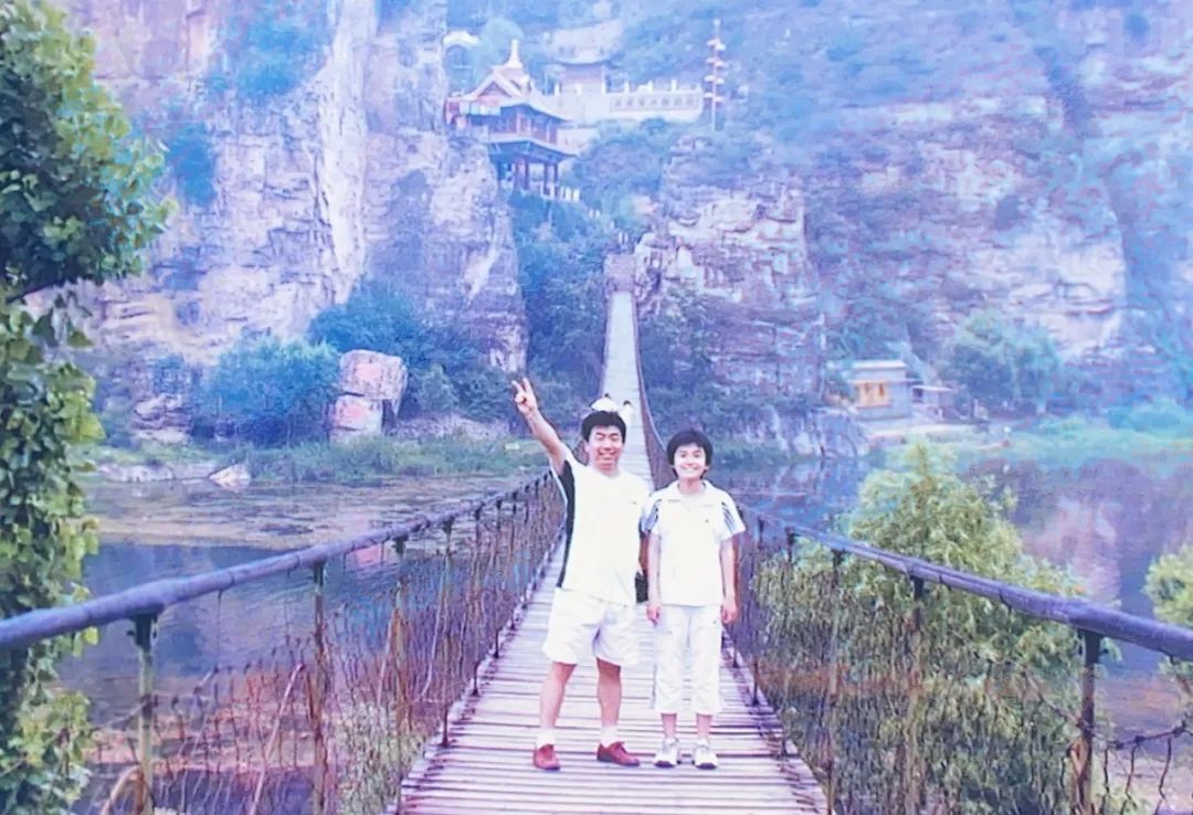 警察女儿记录父亲的“黑账本”