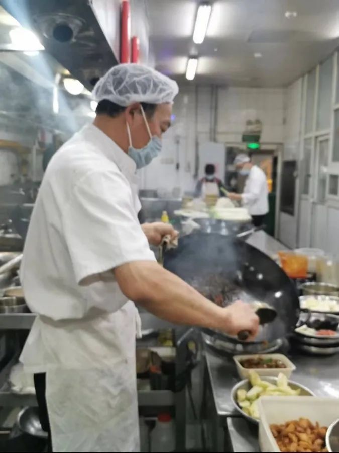 小份菜、预制菜……老字号餐饮企业加码外卖服务保供应