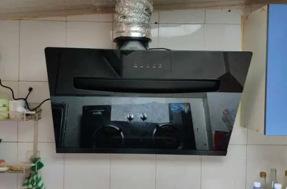 东城区两街道试点居民家庭油烟改造