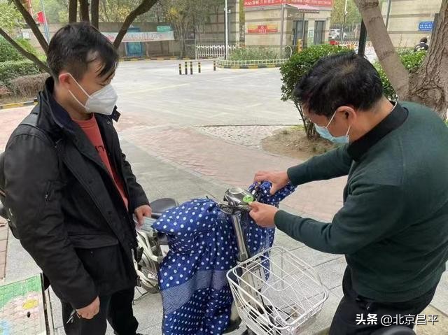 回龙观街道多举措规范电动自行车管理，构筑平安防线