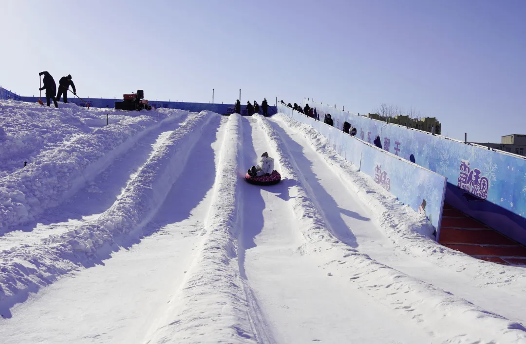 雪地上的特殊风景线！石景山区举行残疾人雪上运动体验活动
