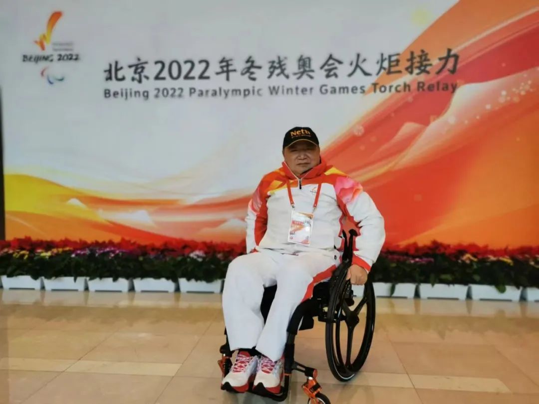 你们绽放生命华彩，我们携手共赴未来！