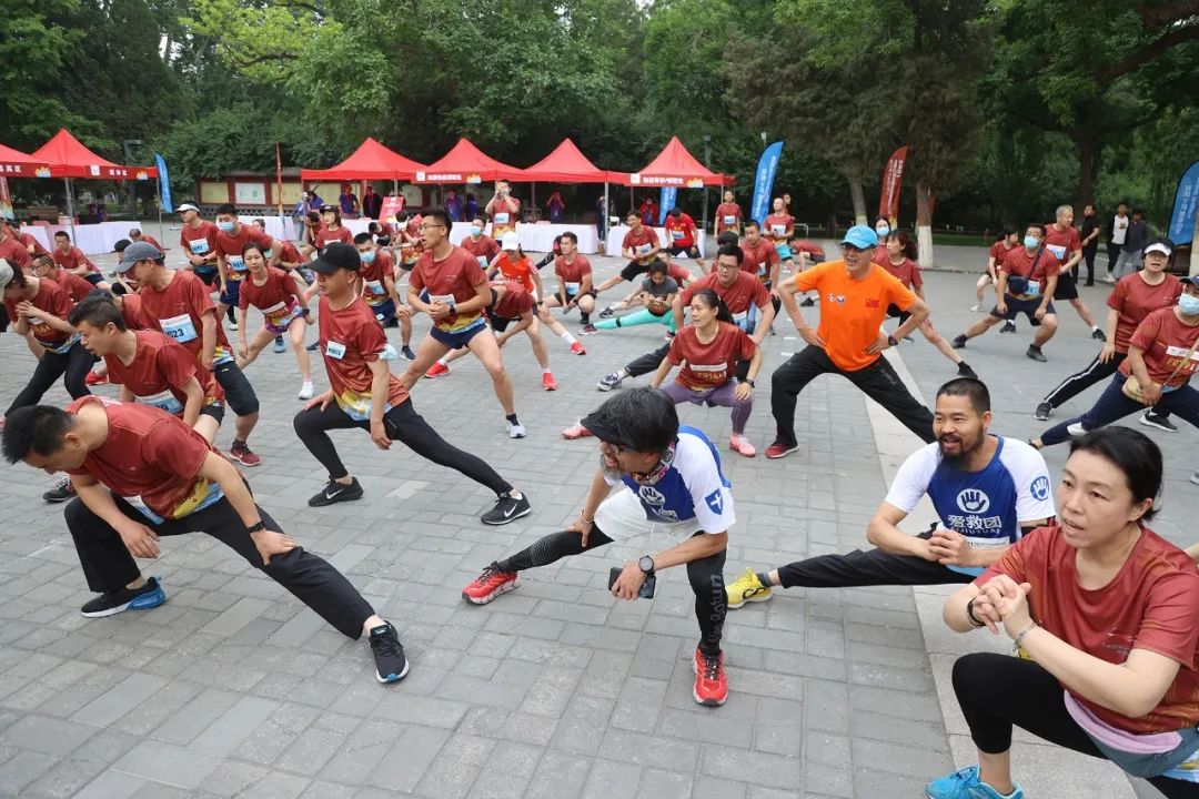 燃！全民健身，为爱奔跑，龙潭“环湖V马”精彩开跑