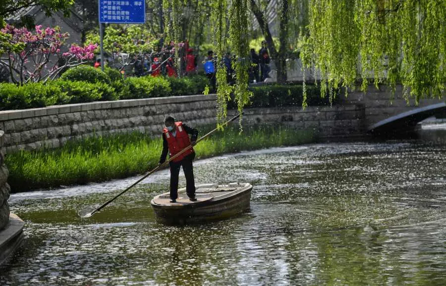 东城区“周末大扫除”升级 推进“精致东城”建设