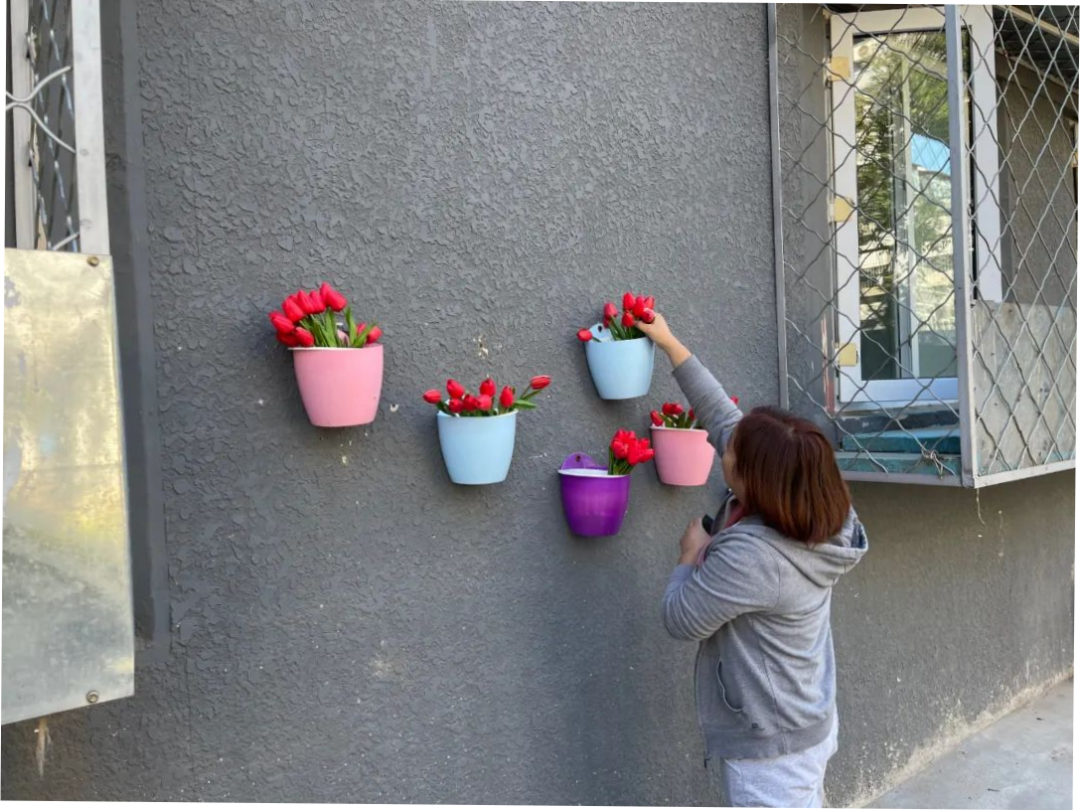 胜利街道：创城齐参与，楼门“靓”起来！