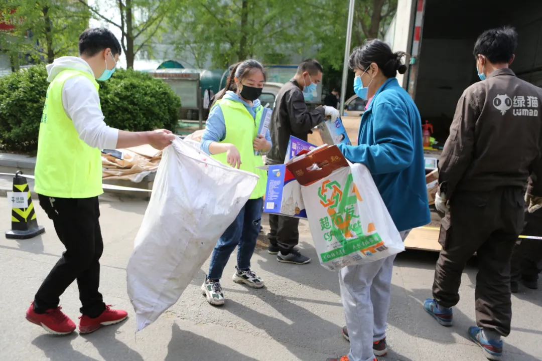 东城区“周末大扫除”升级 推进“精致东城”建设