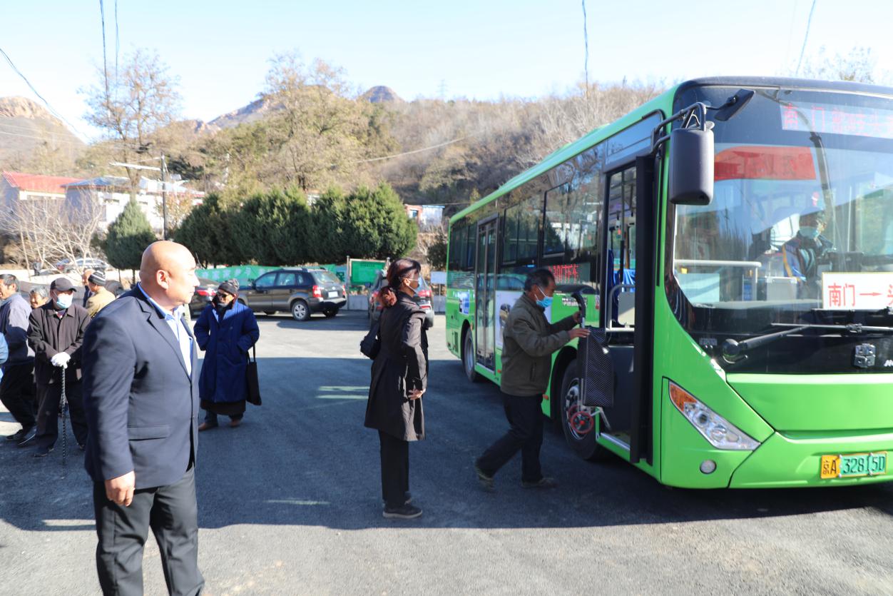 密云区太师屯镇头道岭村喜通公交