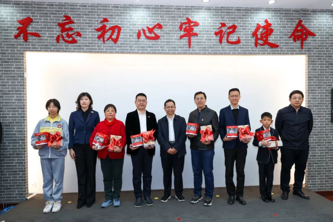 铸时代之魂，扬首善正气！东城区模范榜样座谈会在北大二院旧址召开