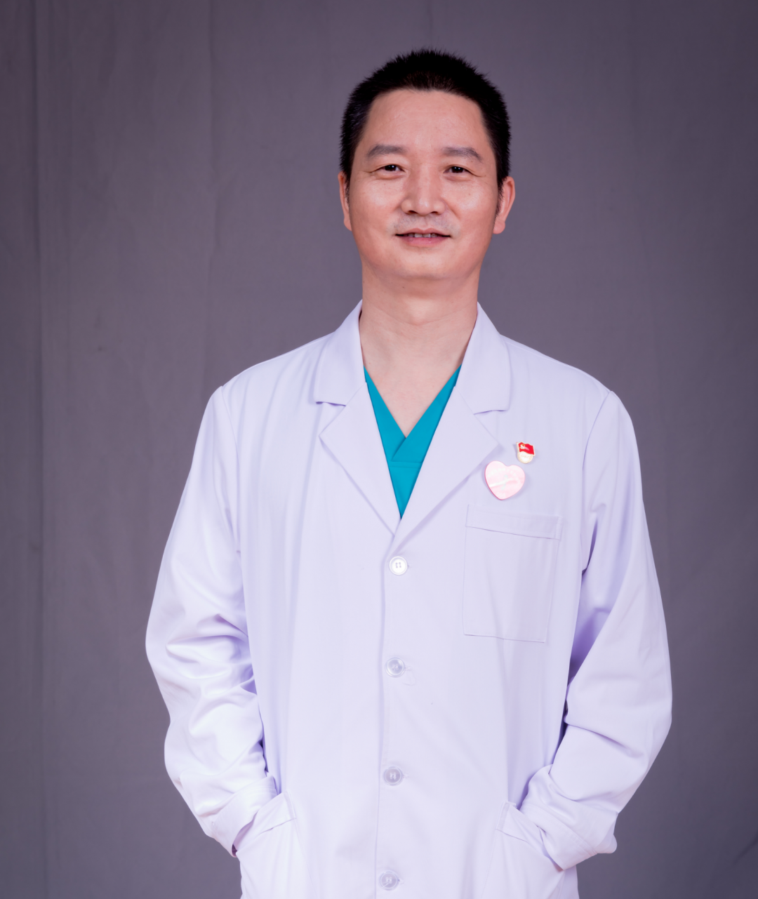 疫情防控“前沿”他是护理队伍的“领头雁”